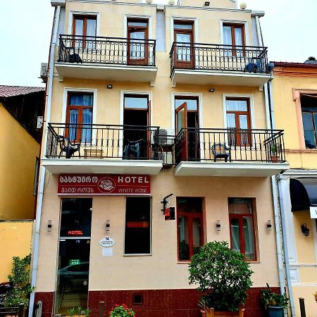 White Rose Hotel Batumi Bagian luar foto